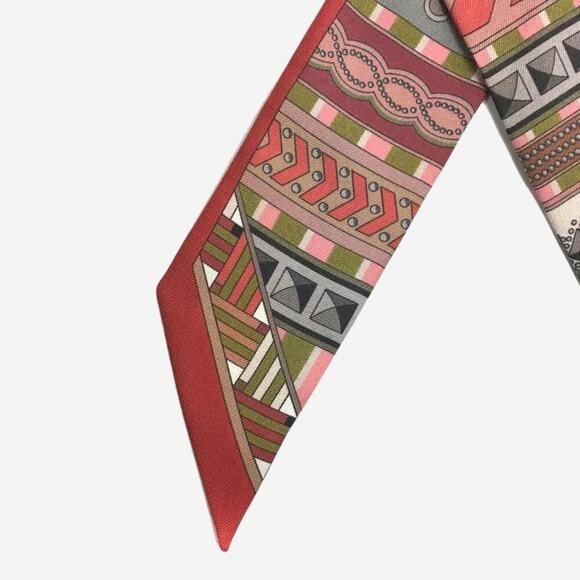 Hermes Colliers de Chiens Multicolor Silk Twilly - Picture 3 of 7